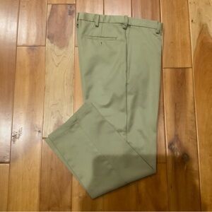 Haggar khaki chino pants size 34 x 31